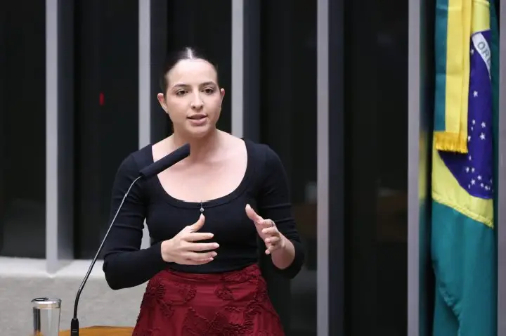 Câmara aprova MP que prevê financiamento de veículos para motoristas de aplicativo e taxistas
