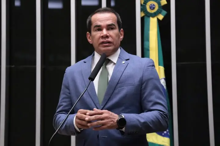 Comissão aprova criação de 91 cargos na Defensoria Pública da União