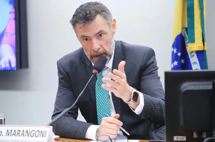 Comissão aprova regulamentação da atividade de operador logístico no Brasil