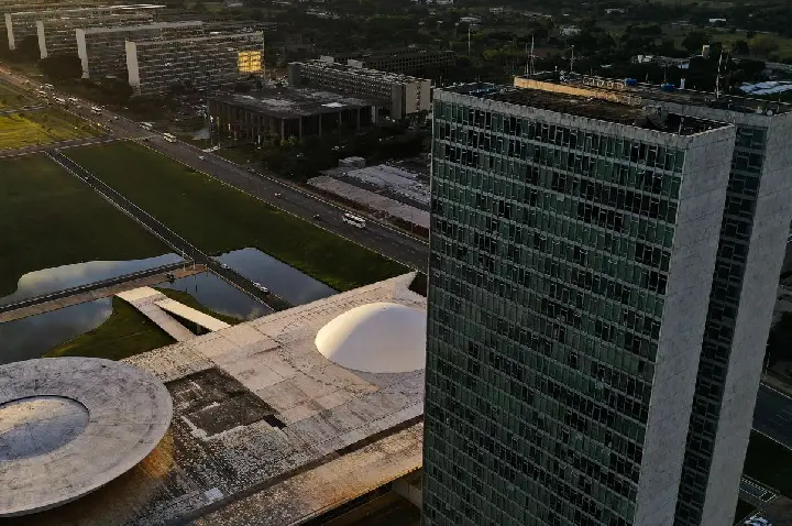 Eleições 2026: saiba quais são as atribuições de senadores e deputados