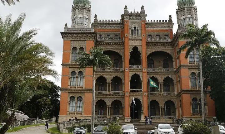 Hospitalizações por Influenza A têm aumentado no país, informa Fiocruz