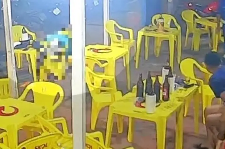Jovem de 21 anos é morto a tiros dentro de bar em Altamira