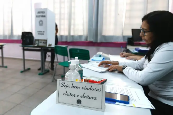 Lei proíbe prisão de candidatos e eleitores durante período de votação