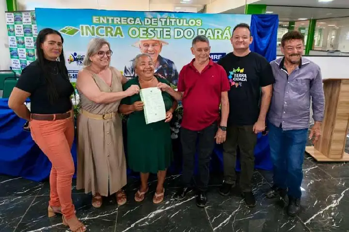 Prefeitura de Itaituba e INCRA entregam 50 títulos definitivos a produtores rurais e fortalecem a regularização fundiária