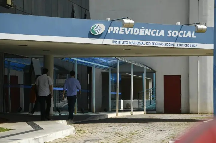 Projeto reforça gratuidade em ligações para centrais do INSS e do Ministério do Trabalho