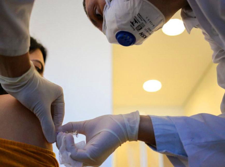 82% afirmam que tomariam vacina contra covid-19; 7% dizem que não