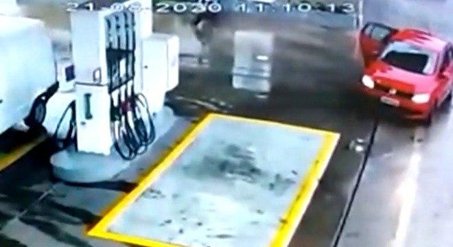 Grávida perde bebê após motorista de app mandar ela descer do carro