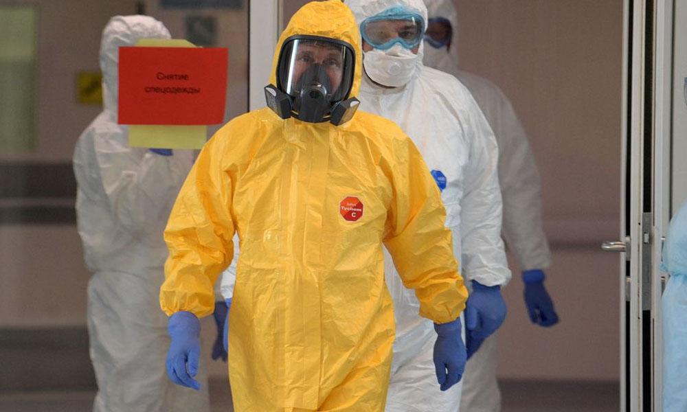 Médicos serão vacinados contra covid-19 em duas semanas