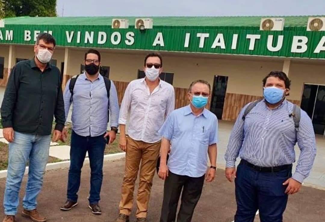Senador faz visita técnica aos portos de Miritituba e Santarém