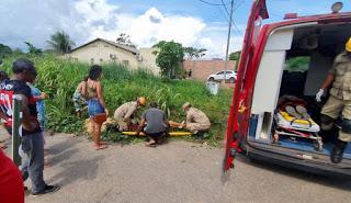 Feridas, duas pessoas são levadas ao HMI após colisão entre motos em Itaituba