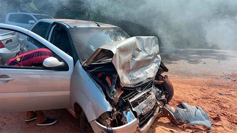 Grave acidente na Rodovia Fernando Guilhon deixa uma pessoa morta e várias feridas, em Santarém Pará