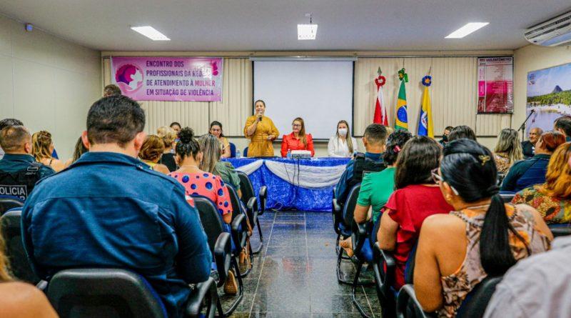 Profissionais da rede de apoio e enfrentamento à violência contra a mulher recebem capacitação em Santarém