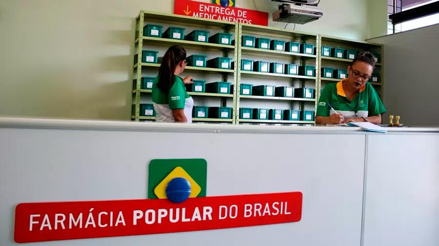 Governo 'tesoura' Farmácia Popular para garantir orçamento secreto em 2023