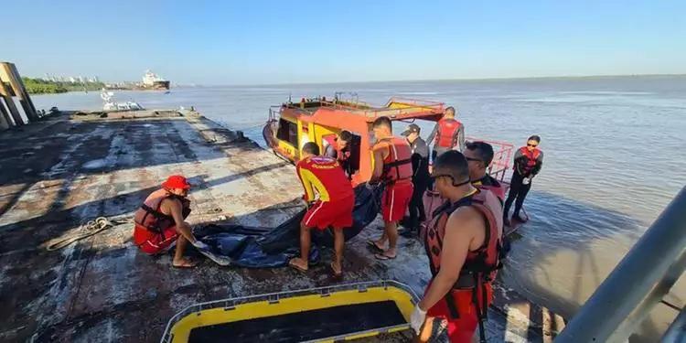 Naufrágio Combu: Bombeiros encontram dois últimos corpos na manhã desta terça-feira