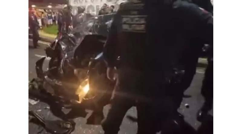Assaltantes roubam carro, colidem contra viatura​ da PM e acabam presos no Pará