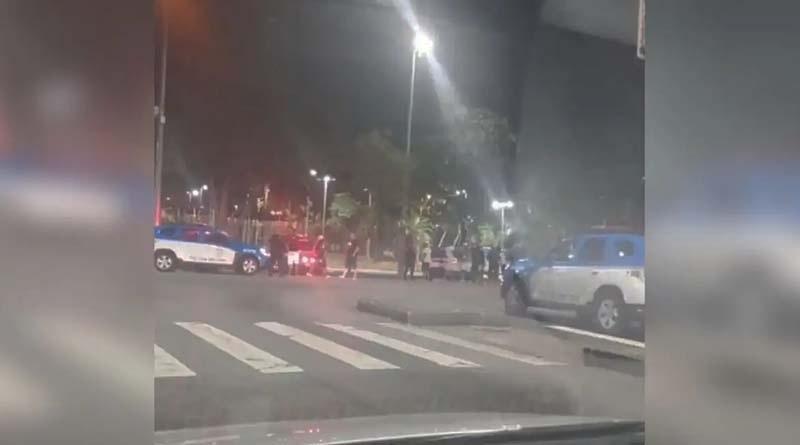 Vídeo – Chacina em praça deixa quatro mortos na zona norte do Rio