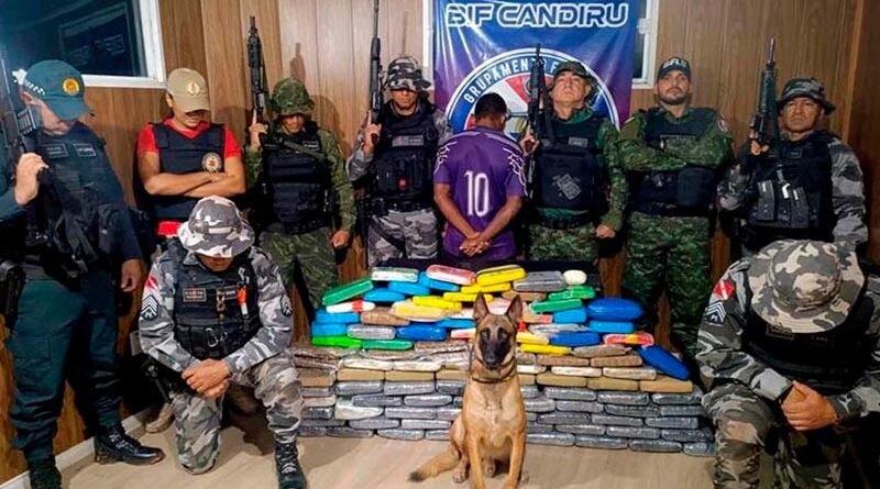 Cão farejador ajuda a interceptar 112 kg de drogas em embarcação com destino a Santarém