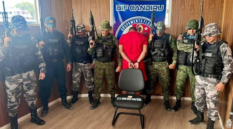 PM prende suspeitos por furtar R$ 6 mil de idoso em embarcação com destino a Monte Alegre