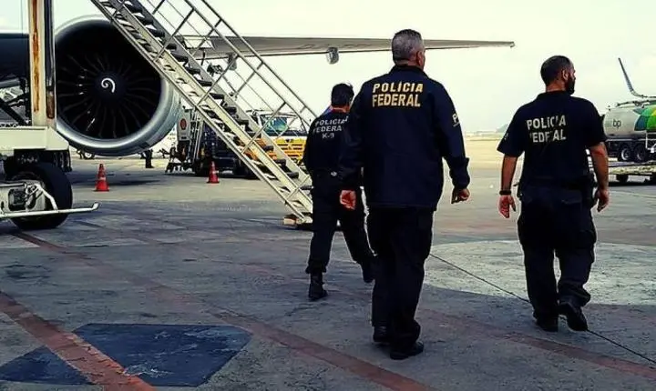 PF busca informações na Argentina sobre possível viagem de Flávio Bolsonaro aos Estados Unidos