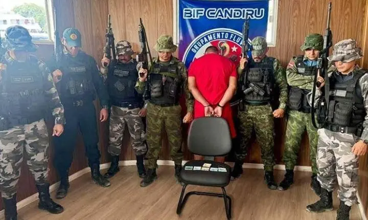 PM prende suspeitos por furtar R$ 6 mil de idoso em embarcação com destino a Monte Alegre
